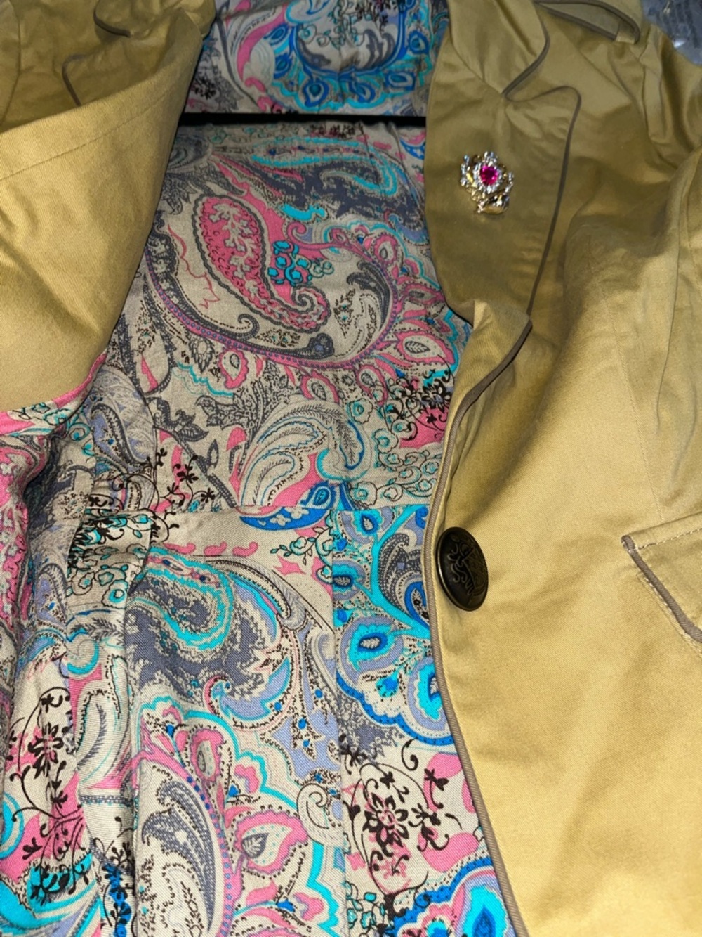 Aratta Tan Peplum Jacket with Artistic Back Motif Large - Picture 4 of 9
